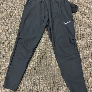 Nike medium black joggers
